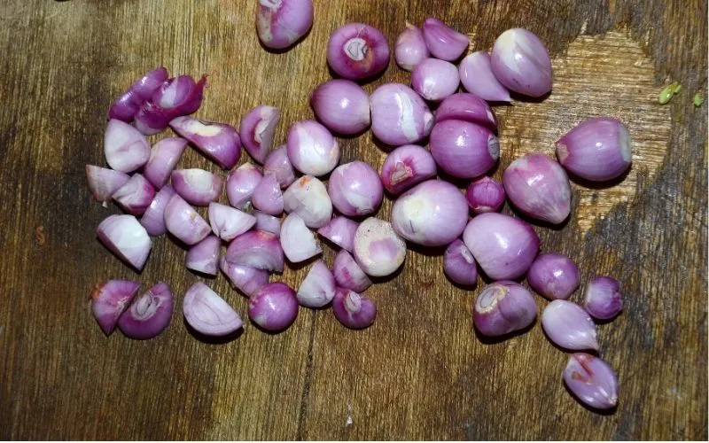 Quy trình sơ chế hành tỏi đúng cách giúp giải phóng tối đa tinh dầu