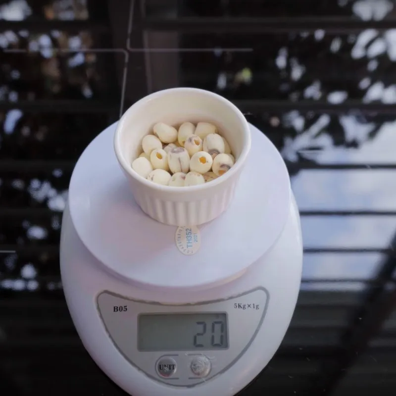 Bước 1 Sơ chế nguyên liệu Chè chuối viên