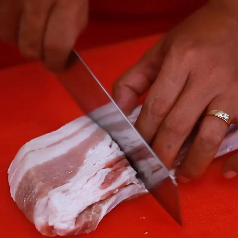 Sơ chế thịt ba chỉ