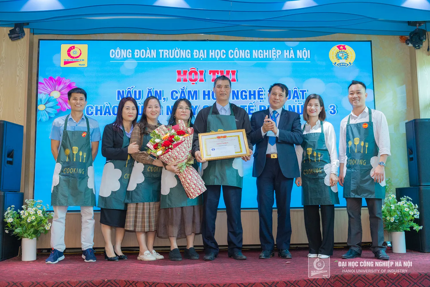 Trao giải Đặc biệt hội thi nấu ăn 8 3