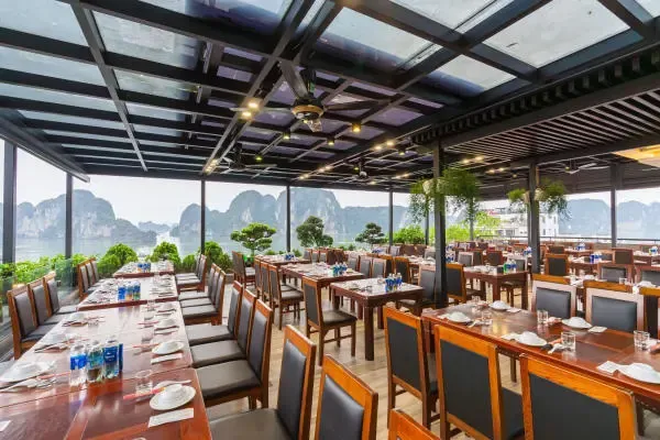 Talata Seafood Hạ Long