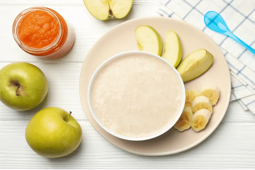 Táo kết hợp chuối là món ăn dặm từ chuối bổ dưỡng cho trẻ