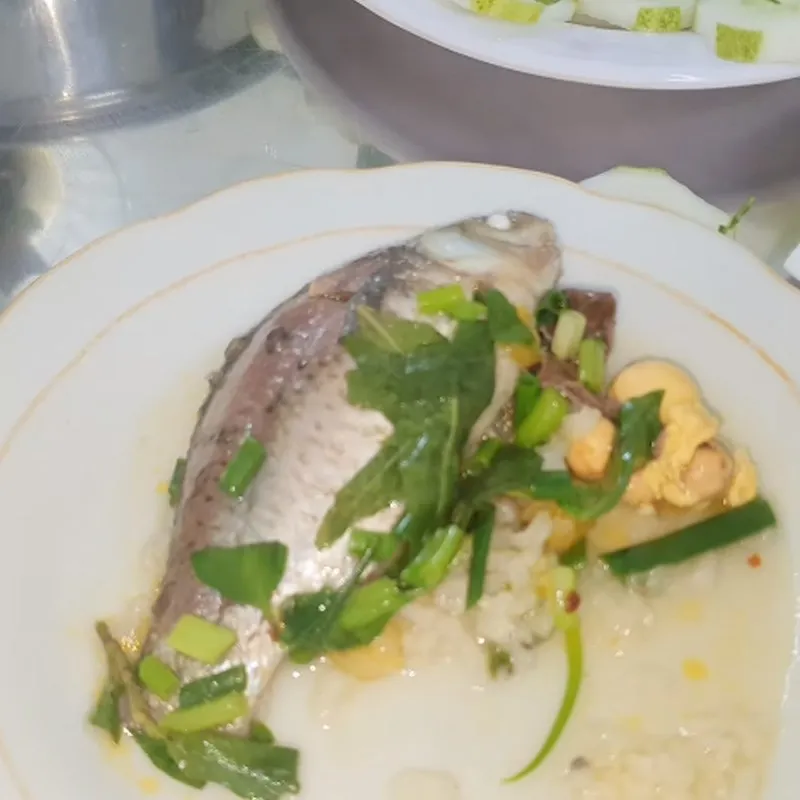 Thành phẩm cháo cá diếc rau răm