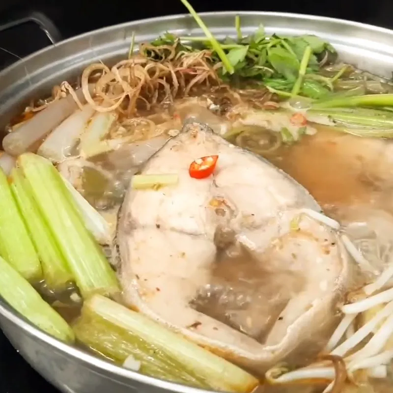 Lẩu cá bớp măng chua hoàn thành