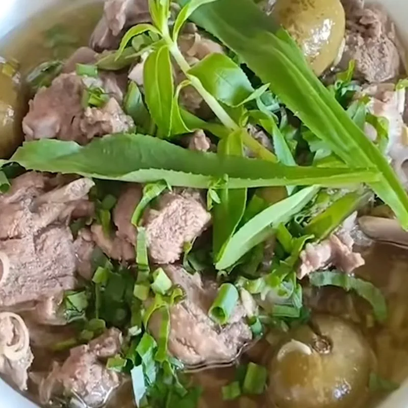 Thành phẩm Vịt om sấu