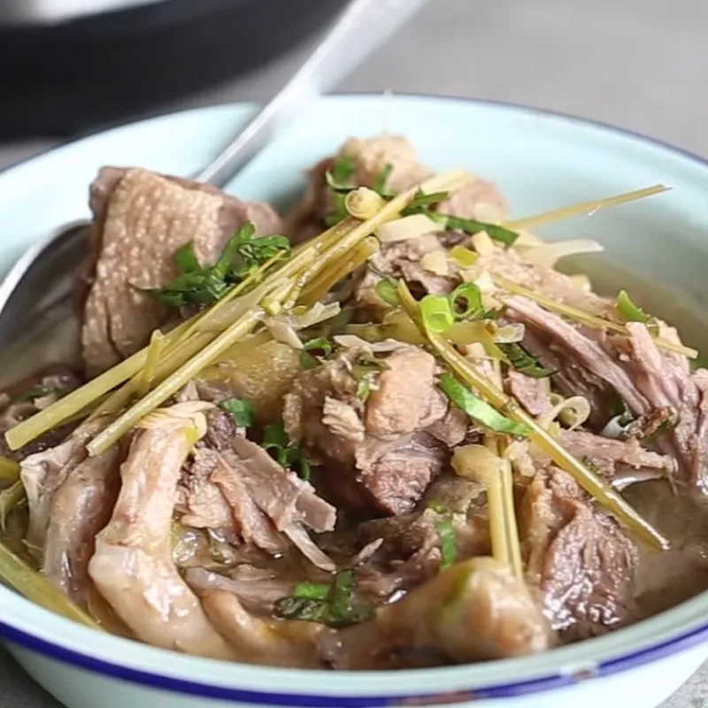 Thành phẩm Vịt om sấu bằng nồi áp suất điện