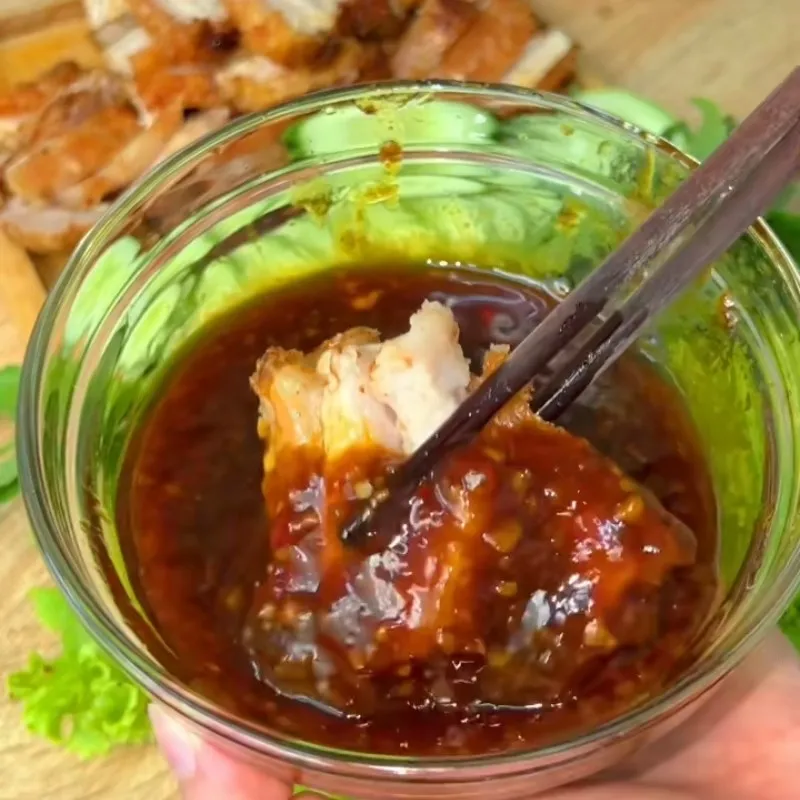 Bước 3 Thành phẩm Nước chấm heo quay