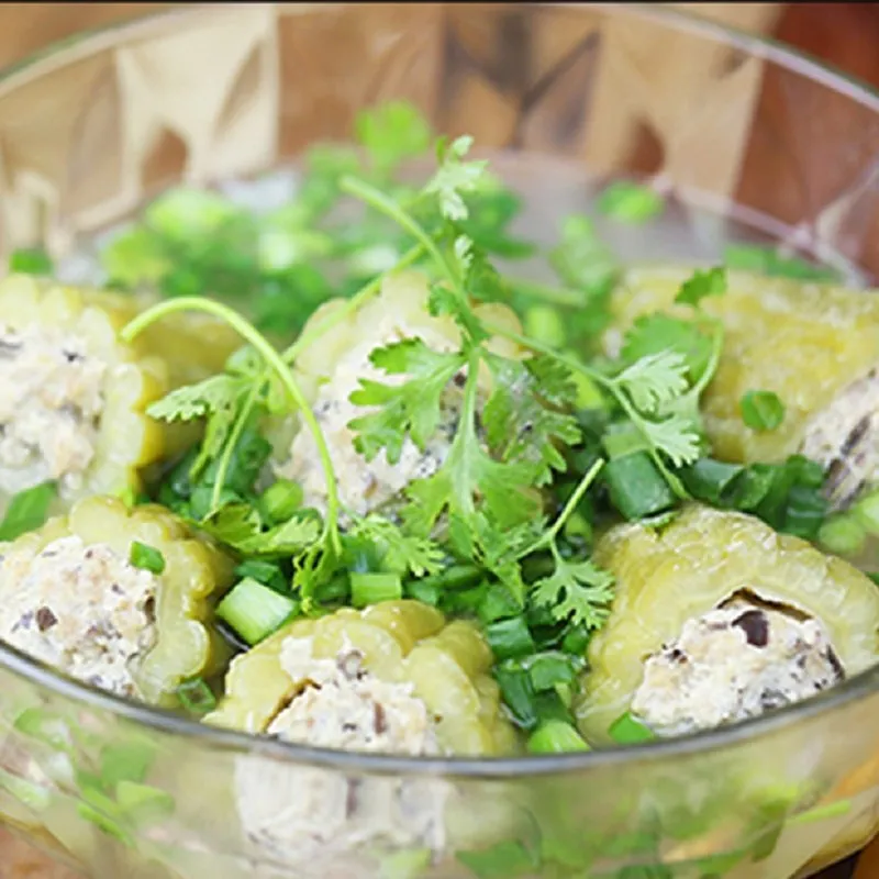 Thành phẩm món cơm cuộn Kimbap Hàn Quốc tươi ngon, hấp dẫn cho bữa ăn nhẹ