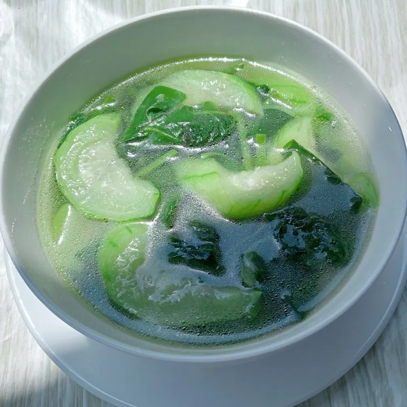 Thành phẩm tô canh mồng tơi mướp hấp dẫn