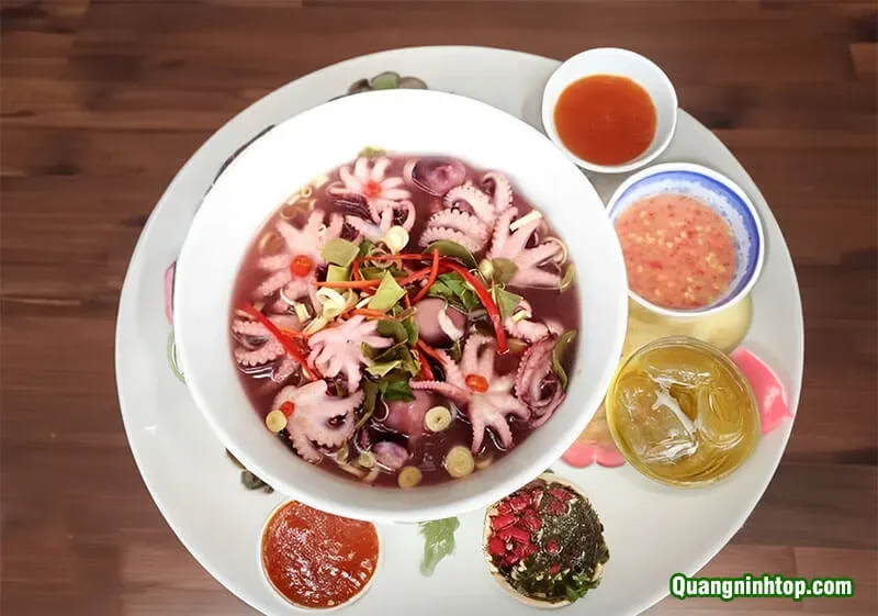 Món ruốc nấu chua cay – đặc sản nổi tiếng Quảng Ninh