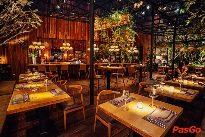 The LOG - Không gian rooftop hiện đại với view toàn cảnh Sài Gòn