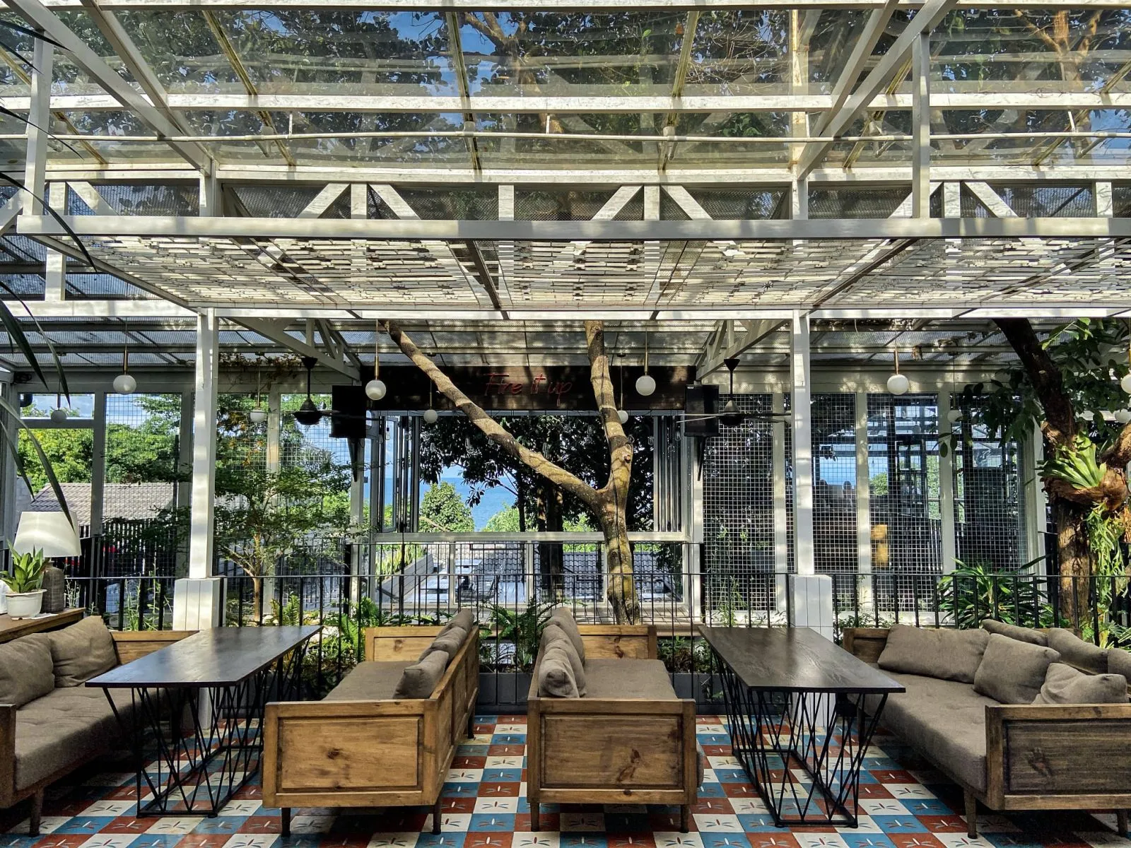 Không gian ngoài trời với tầm nhìn đảo ngọc