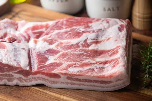 Thịt ba chỉ ngâm nước mắm là lựa chọn tuyệt vời cho các dịp lễ Tết