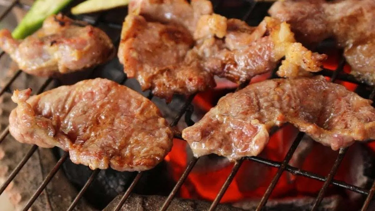 Hương vị lạ mắt của món thịt bò nướng chao đậm đà.