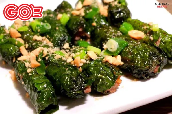 Món bò nướng lá lốt thơm lừng, đặc sản ẩm thực Việt-Hàn.