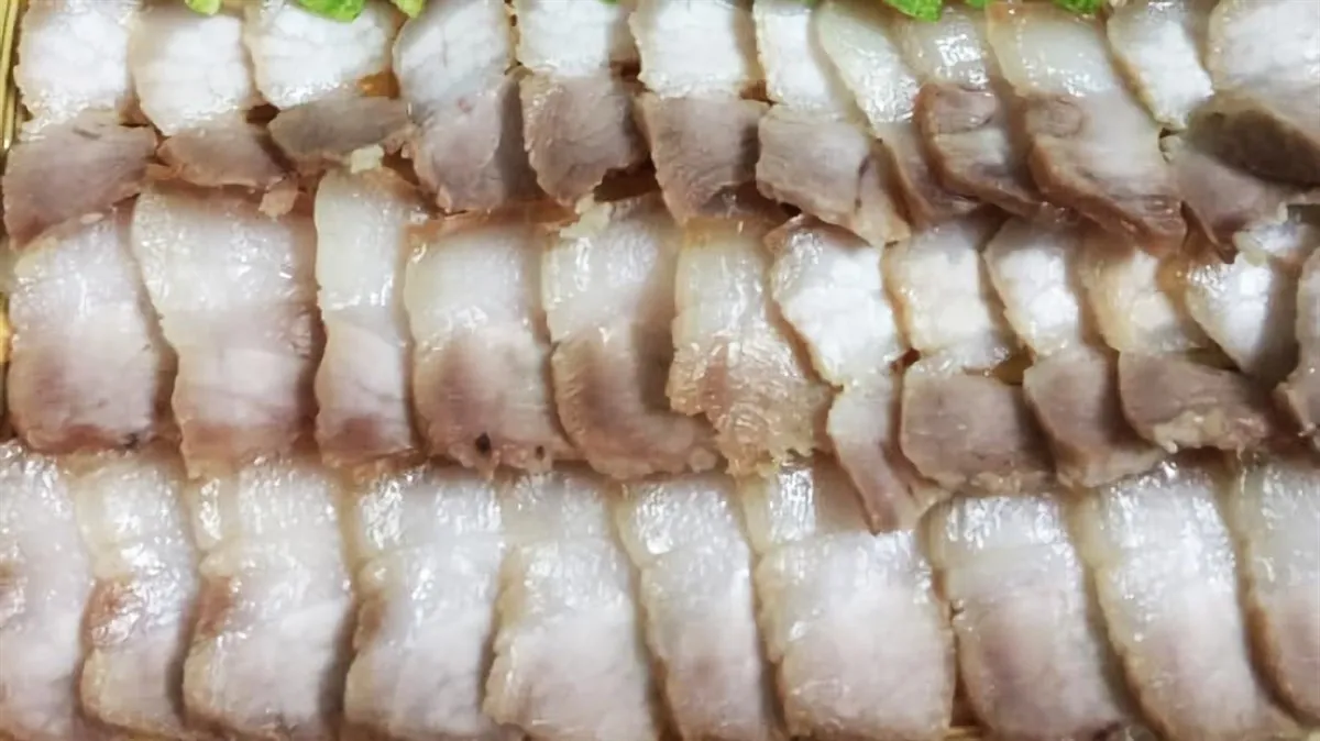 Thịt heo ngâm mắm theo công thức người dùng chia sẻ có màu sắc rất bắt mắt