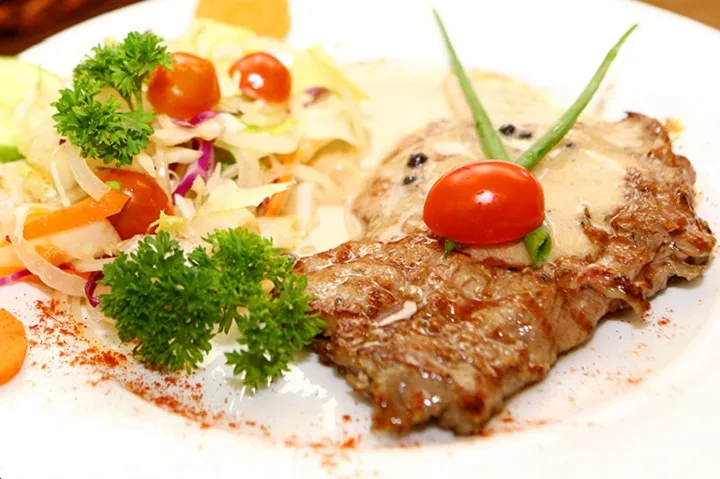 Thịt heo nướng sốt chanh