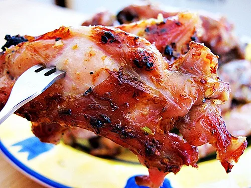 Thịt thỏ nướng mù tạt thơm lừng cho ngày đông