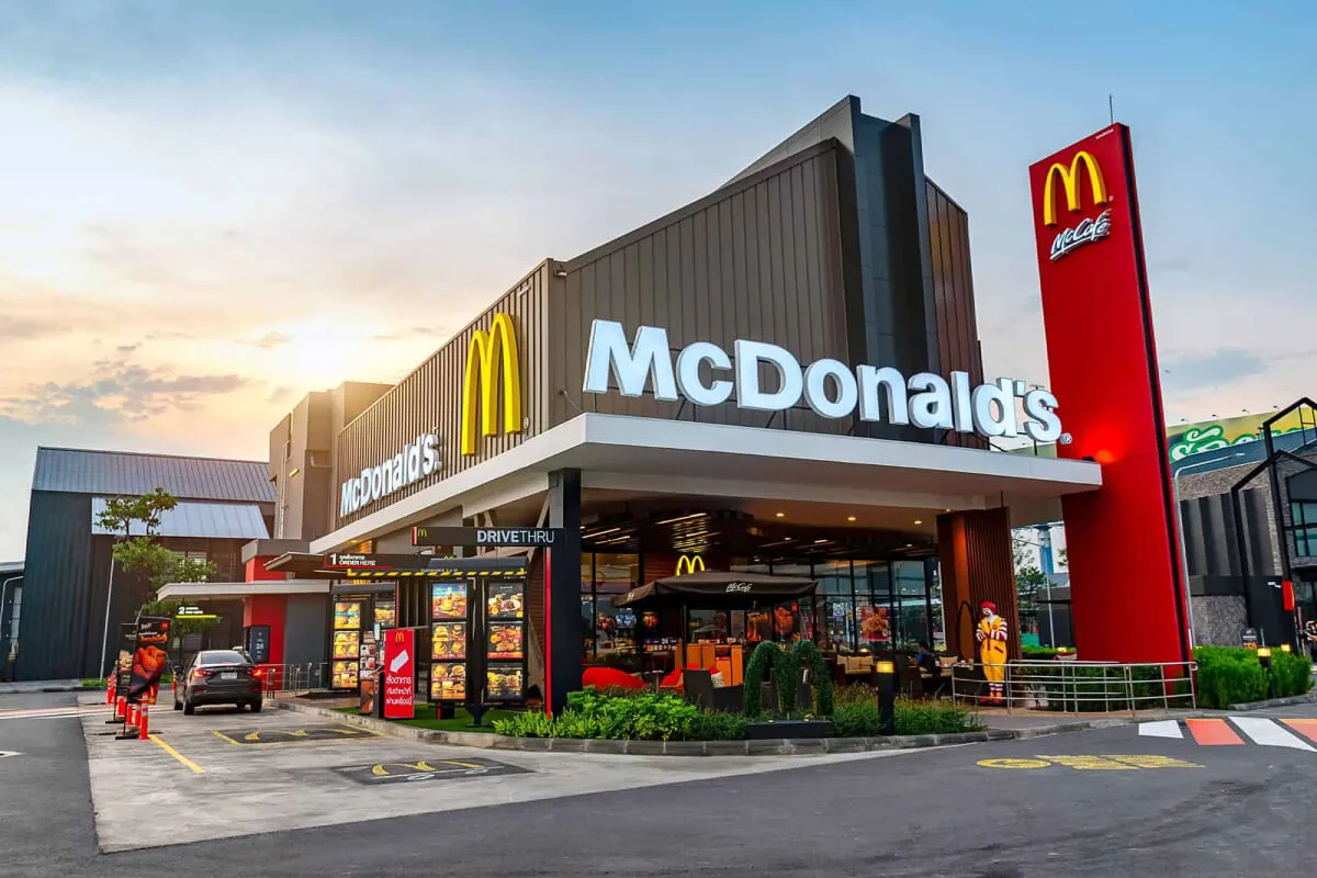 McDonald’s tái hiện câu chuyện đến khách hàng