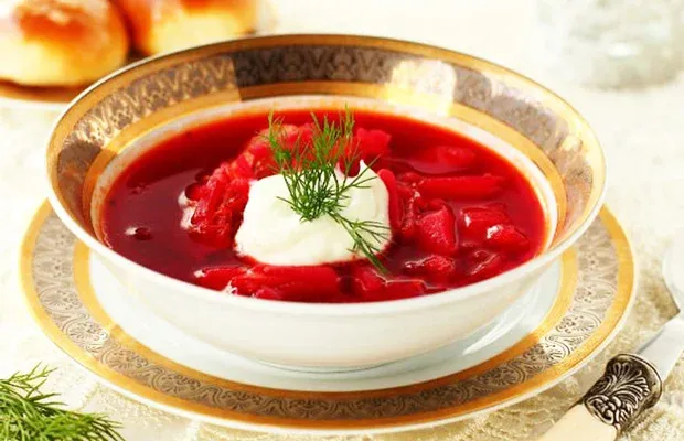 Thưởng thức món súp củ cải đỏ thơm ngon cùng khoai tây nghiền