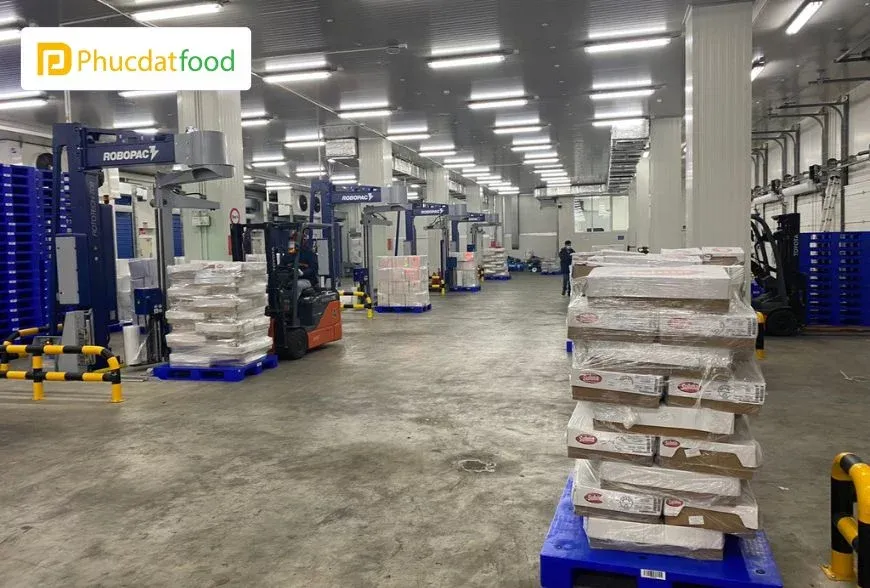 Tổng kho thực phẩm đông lạnh Phúc Đạt