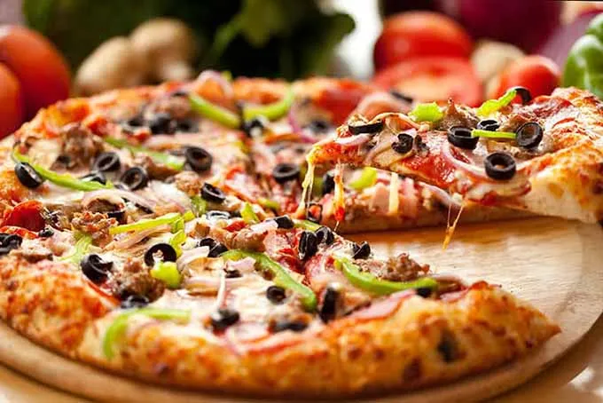 Pizza hấp dẫn tại quán ăn ngon gần Mỹ Đình