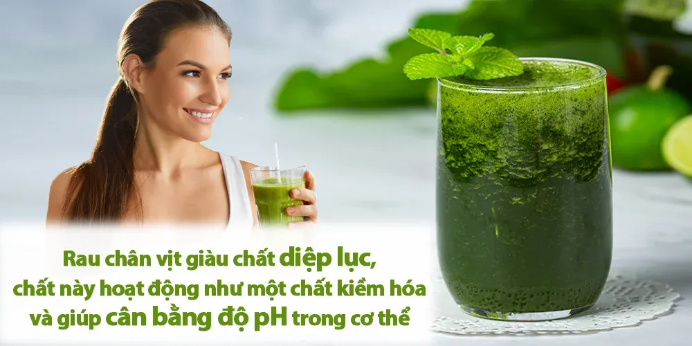 Rau chân vịt là loại thực phẩm dồi dào tính kiềm được khuyên dùng hàng ngày