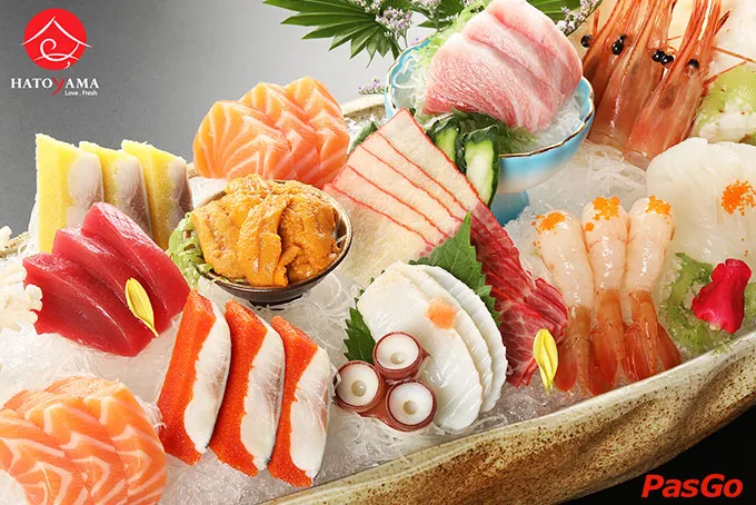 Sushi và sashimi tươi ngon tại Hatoyama với nguyên liệu nhập khẩu từ Nhật