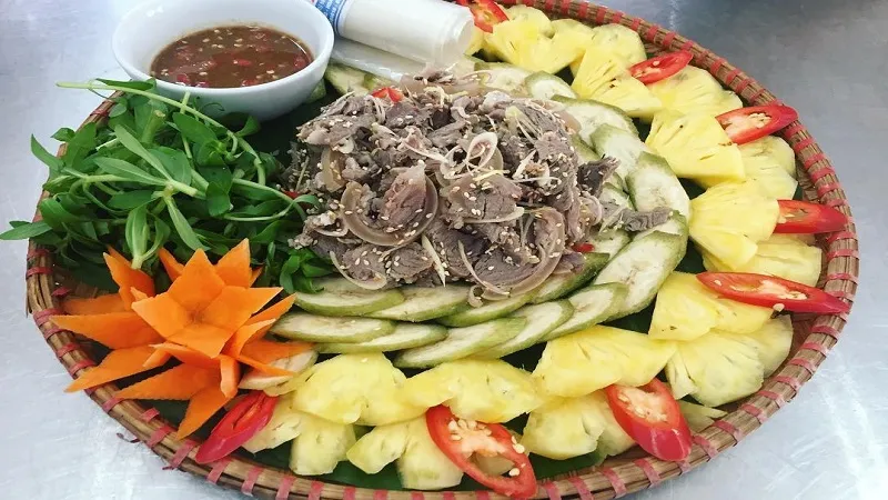 Dê tái chanh món ăn giải nhiệt hấp dẫn