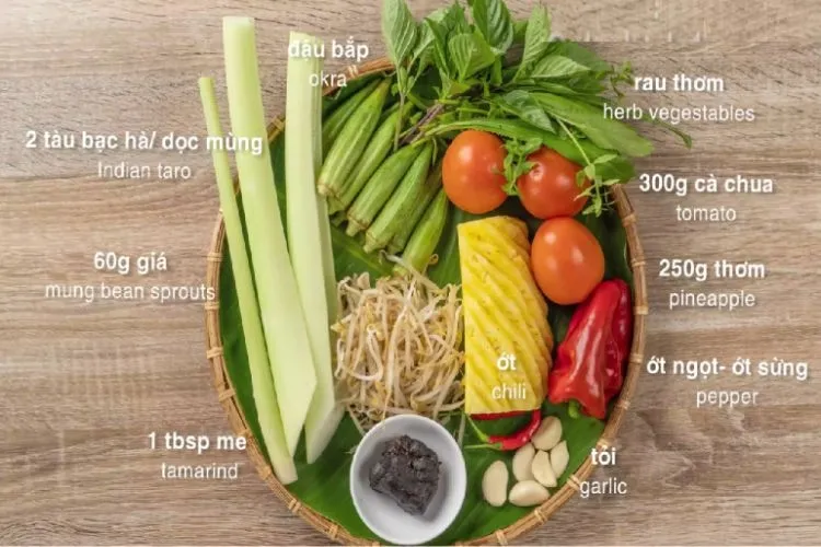 Chuẩn bị đầy đủ các loại rau củ ăn kèm giúp món canh cá hú thêm phần phong phú và ngon miệng