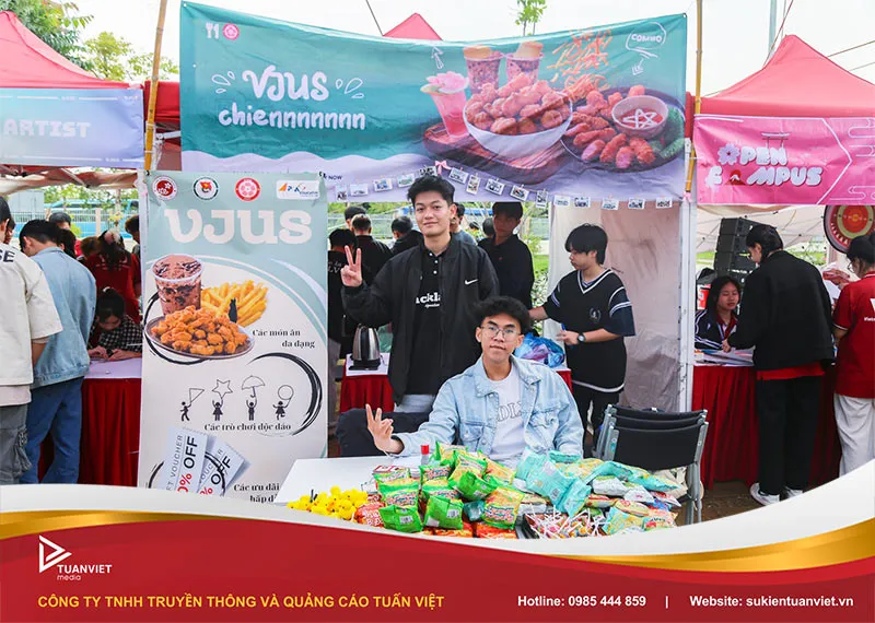 trang trí gian hàng ẩm thực tết