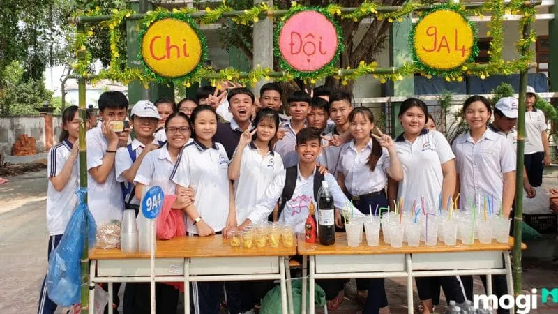 Gian hàng phong cách tối giản cho học sinh THCS