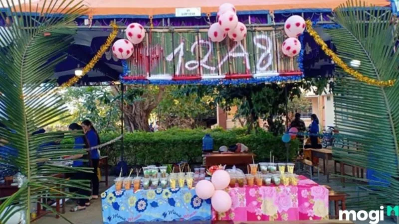 Gian hàng độc lạ với vật liệu tái chế