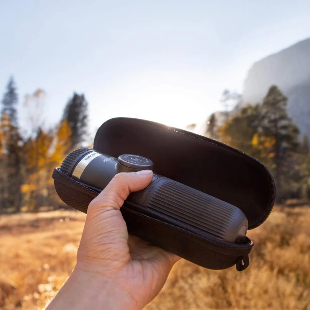 Bộ dụng cụ pha espresso Wacaco Nanopresso với túi đựng chống sốc