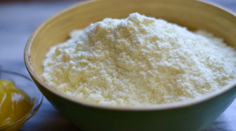 Bột béo là nguyên liệu không thể thiếu giúp món chè trở nên sánh mịn và hấp dẫn hơn