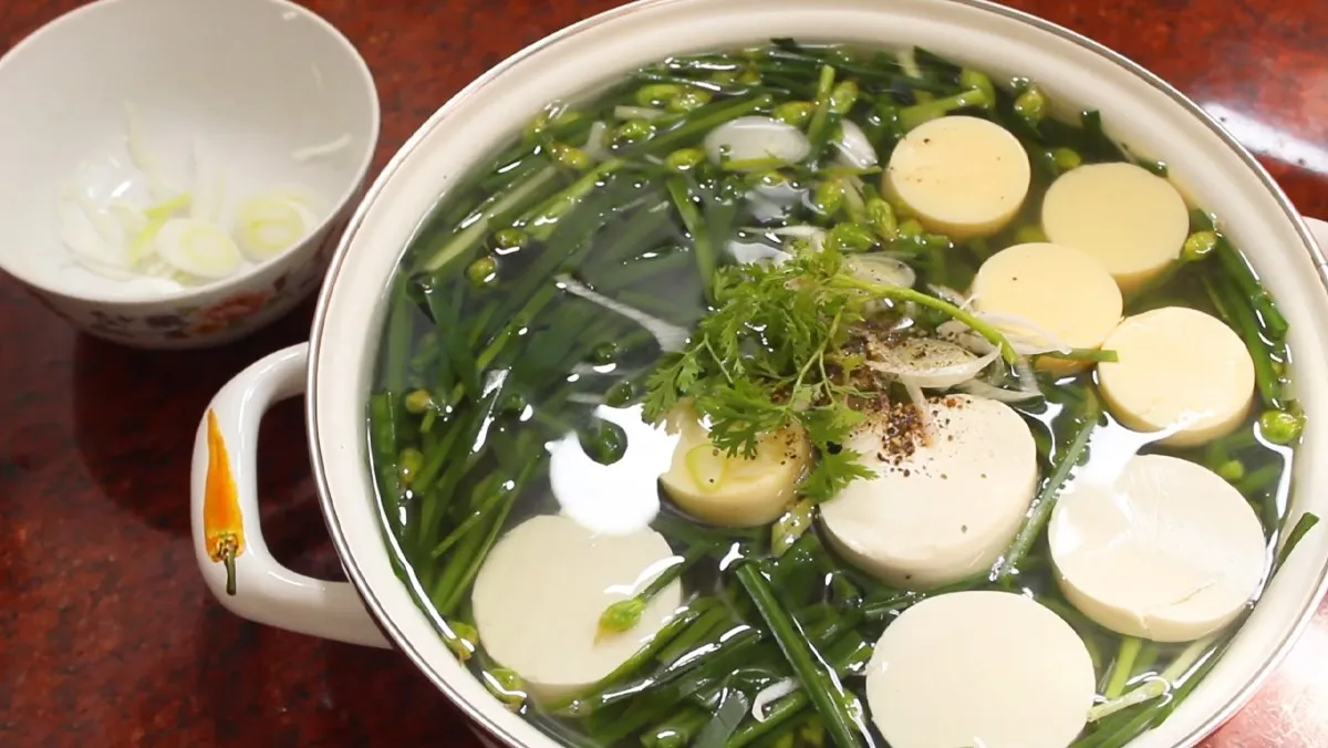 Canh bông hẹ đậu hũ non và thịt băm