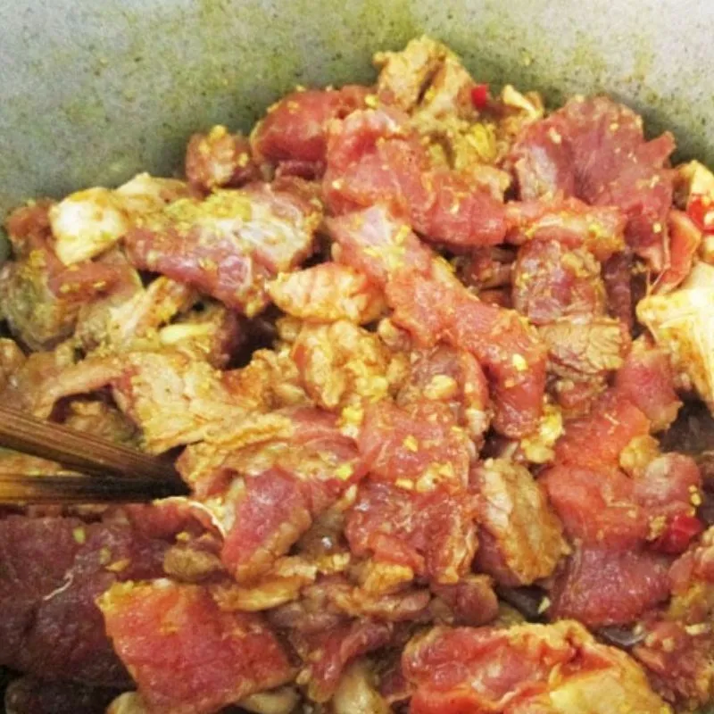 Gân bò sốt vang thành phẩm với màu sắc vô cùng bắt mắt