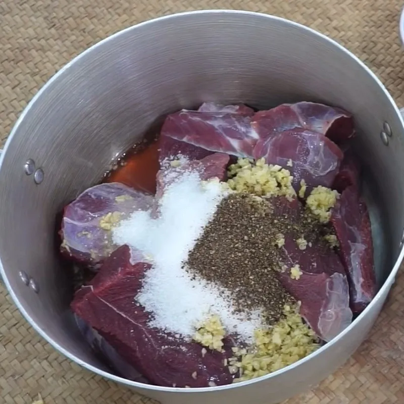 Ướp thịt bò