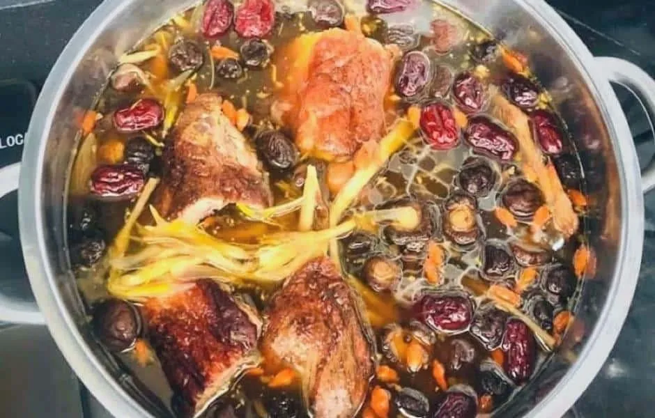 nguyên liệu nấu vịt tiềm thuốc bắc