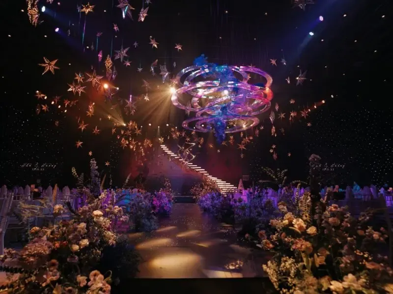 Dịch vụ tổ chức tiệc cưới trọn gói tại White Palace