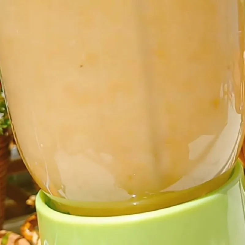 Bước 2 Xay đậu phộng Chè đậu phộng