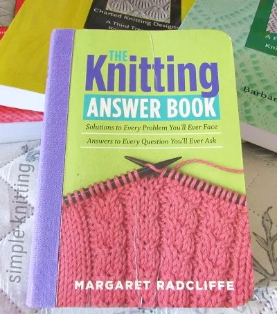 Cuốn sách hướng dẫn giải đáp các kỹ thuật đan len từ cơ bản đến nâng cao