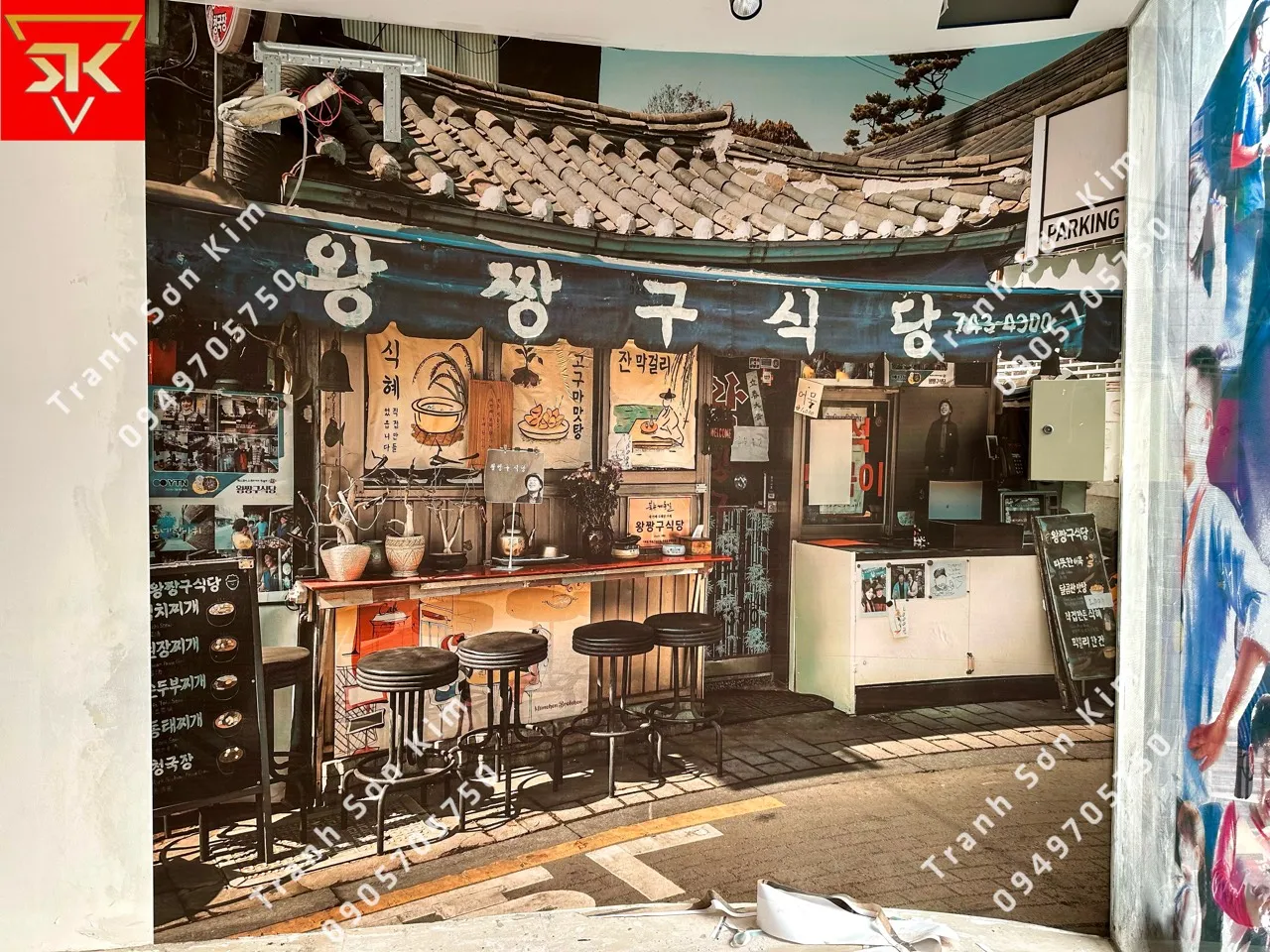 thi công tranh dán tường 3D cho quán mì cay với thiết kế hiện đại nhất