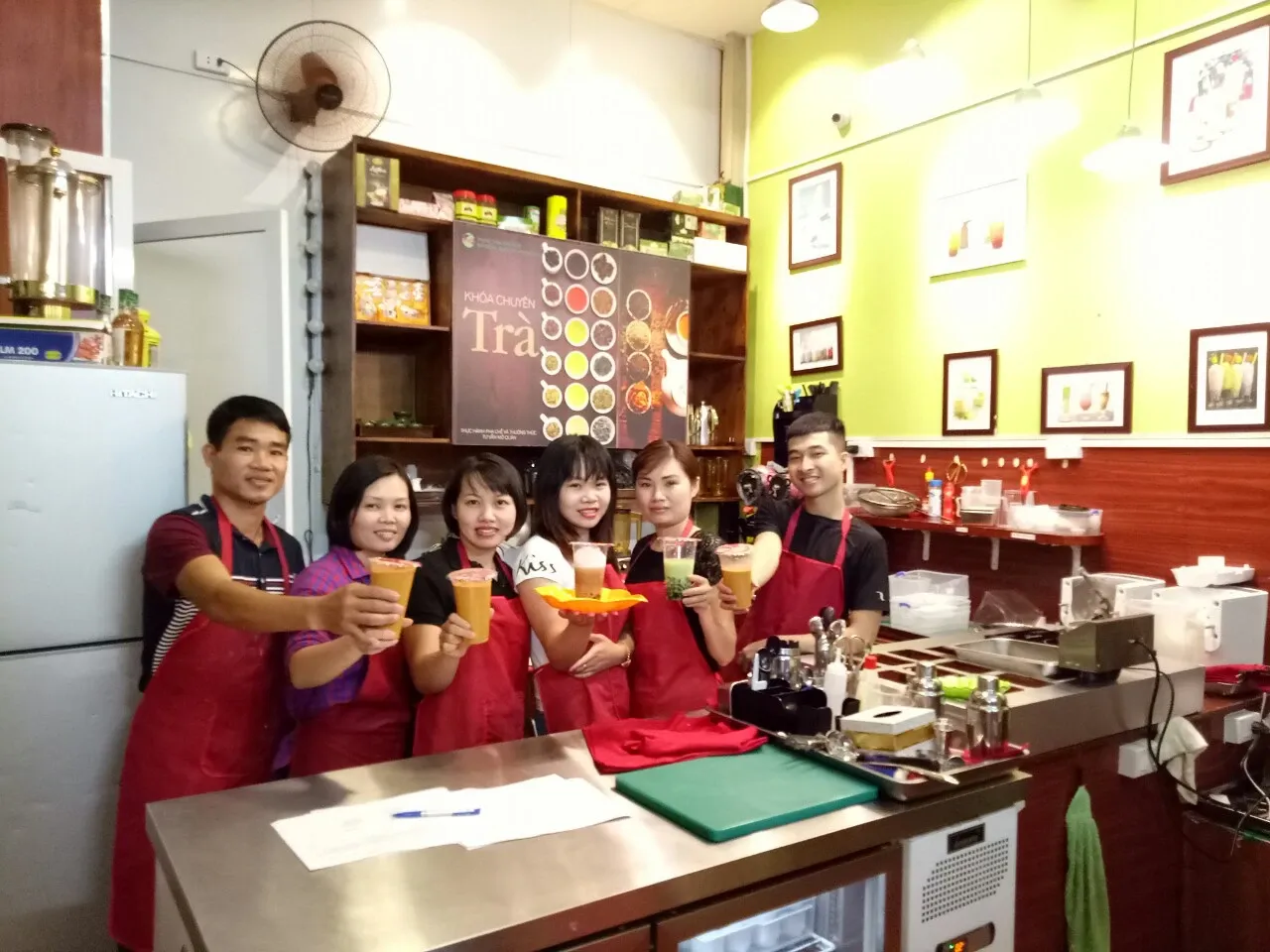 Học pha chế đồ uống tại Interbeso Hà Nội